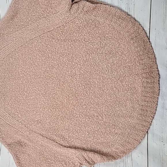 Lou & Grey Wool Blend Pink Poncho Style Pullover Sweater Size Medium/Large - Picture 8 of 9
